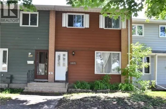 960 MEADOWLANDS DRIVE, Ottawa