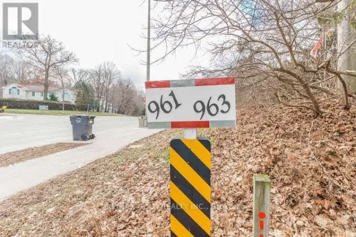 961 LAKESHORE ROAD W, Mississauga