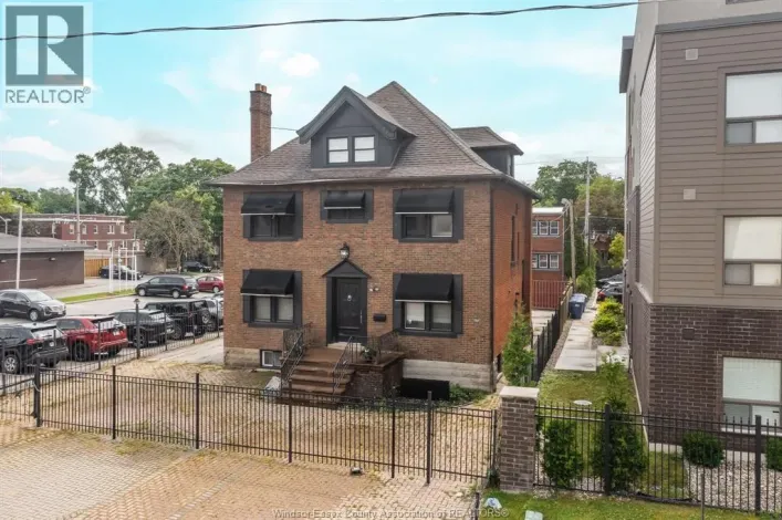 961 OUELLETTE AVENUE Unit# 2, Windsor