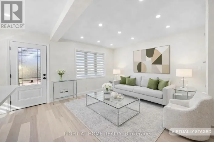 961 VICTORIA PARK AVENUE, Toronto