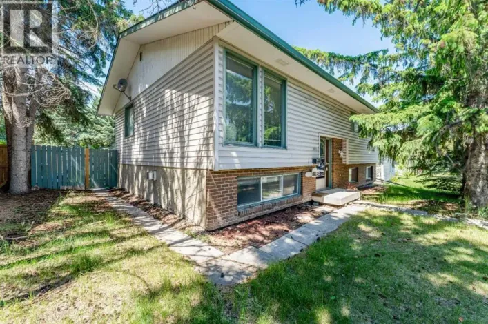 9611 24 Street SW, Calgary