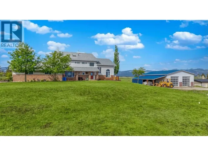 9617 CLEARVIEW Road, Cranbrook