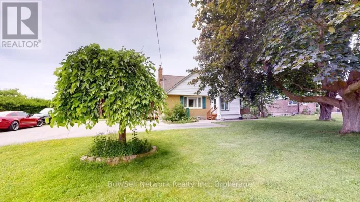 962 WARD STREET, Selwyn