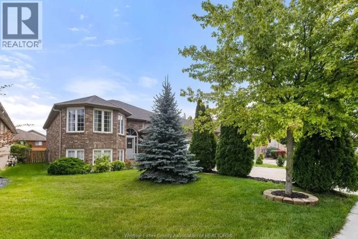 964 GREENPARK, Windsor