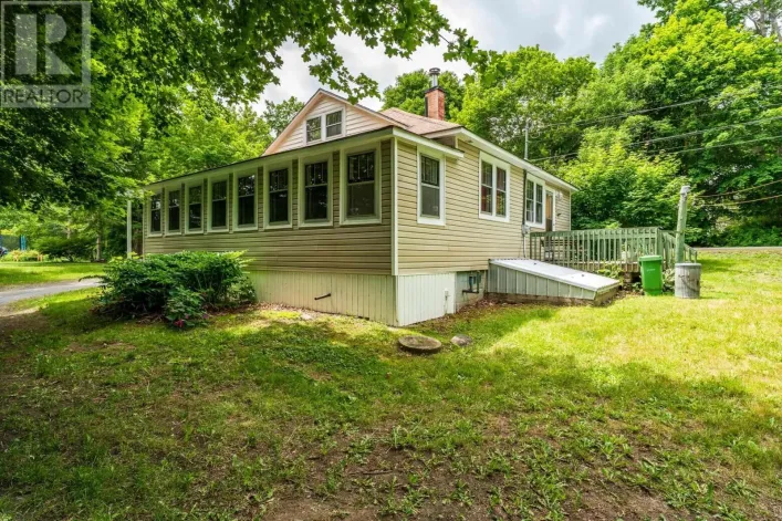 965 Riverview Road, Bear River
