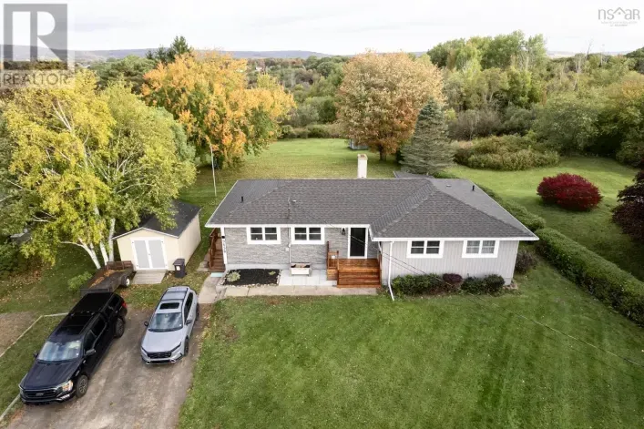 9658 Highway 10, Nictaux