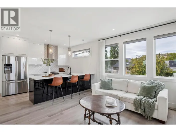 966 Fuller Avenue, Kelowna