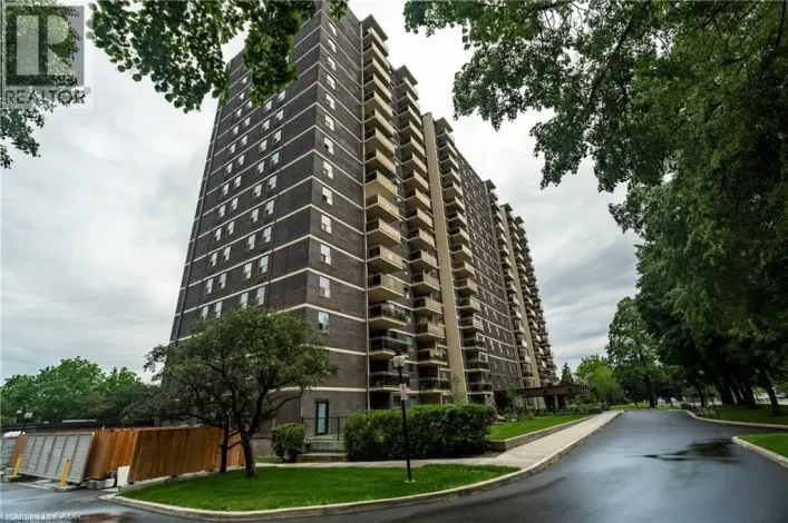 966 INVERHOUSE Drive Unit# 802, Mississauga