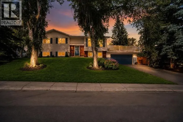 9667 Oakhill Drive SW, Calgary