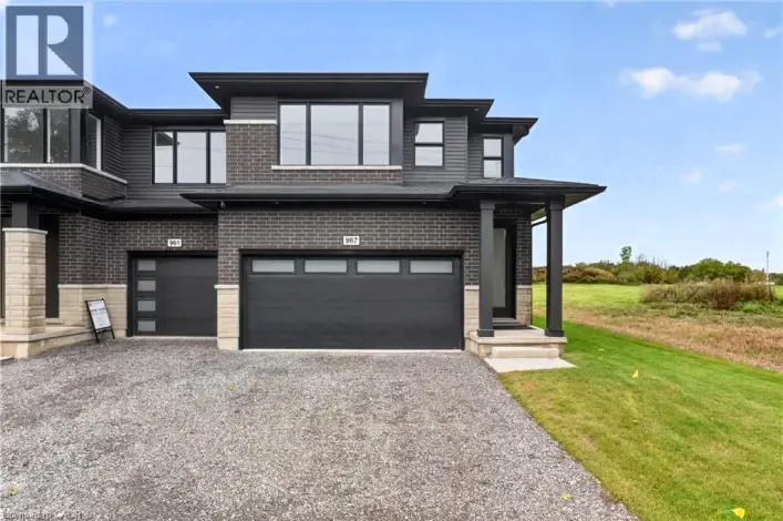 967 CLARE Avenue, Welland