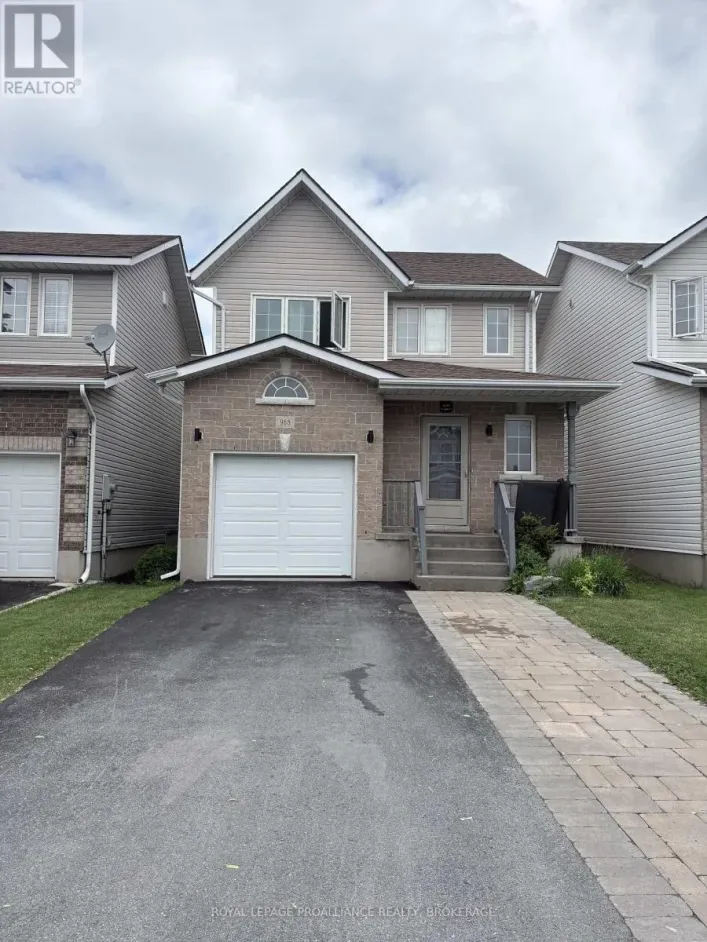968 BLUFFWOOD AVENUE, Kingston)