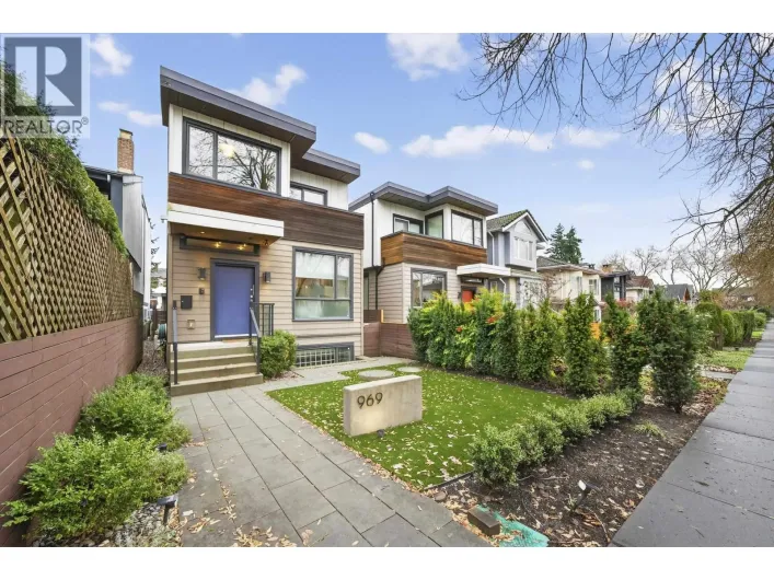 969 W 18TH AVENUE, Vancouver