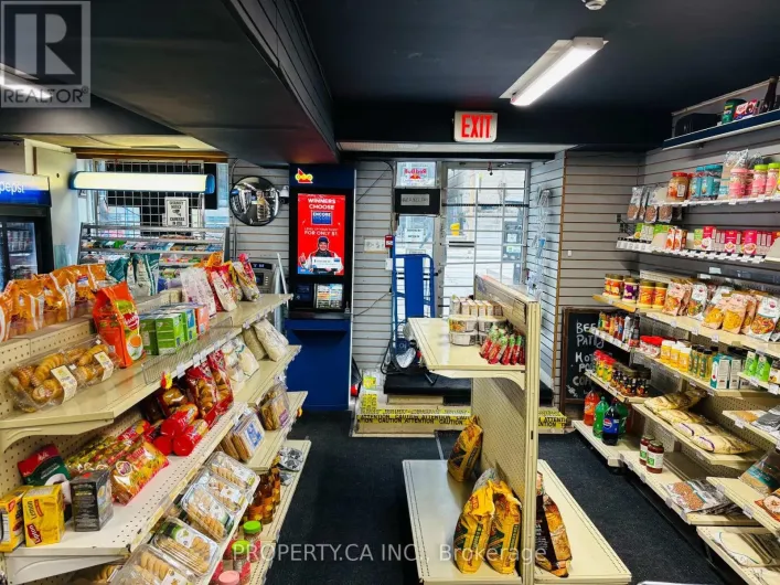 97 CARLTON STREET, Toronto