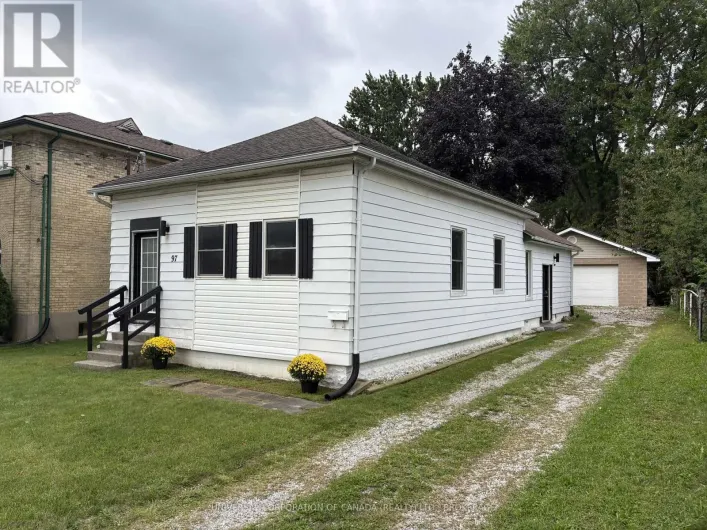 97 CHESLEY AVENUE, London East