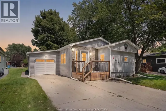 97 Dana DRIVE, Essex