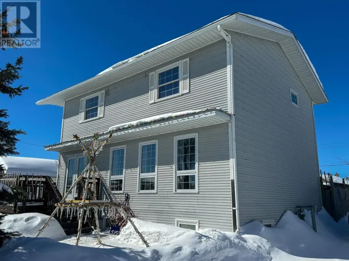 97 Dickenson RD, Balmertown