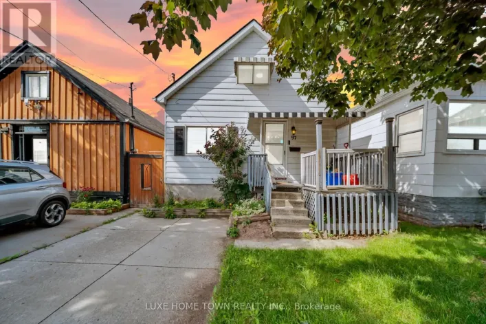 97 HOPE AVENUE, Hamilton