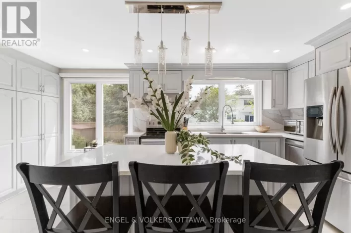 97 QUEENSLINE DRIVE, Ottawa