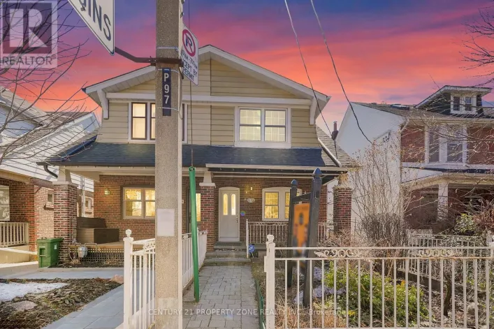 97 SPARKHALL AVENUE, Toronto