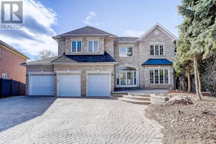 97 SPRINGBROOK DRIVE, Richmond Hill