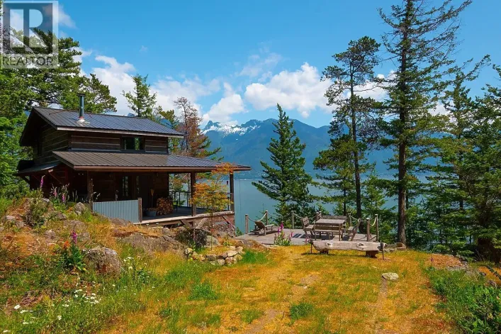 970 MOUNT ARTABAN ROAD, Gambier Island