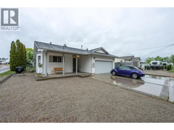 9702 Sargeant Street, Summerland