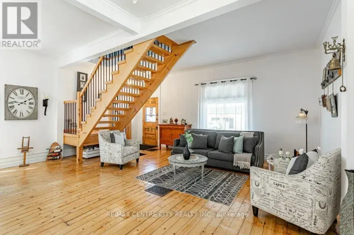 971 ELIAS STREET, London East