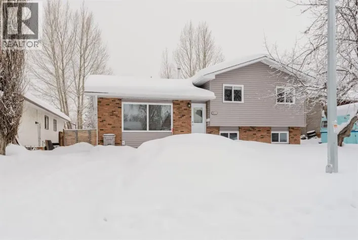 9713 75 Avenue, Grande Prairie