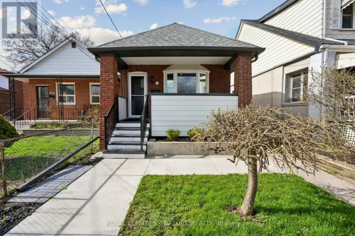 972 COSBURN AVENUE, Toronto