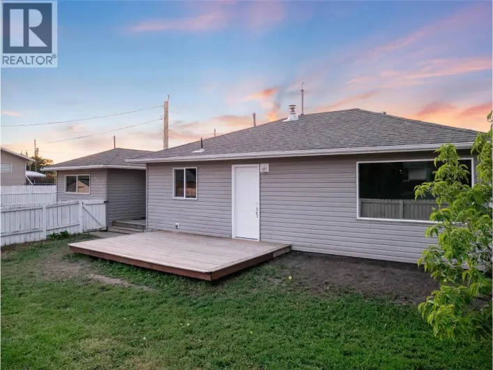 9721 2 Street, Dawson Creek