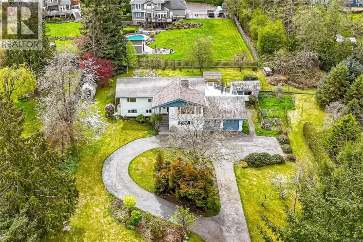 9723 Ardmore Dr, North Saanich