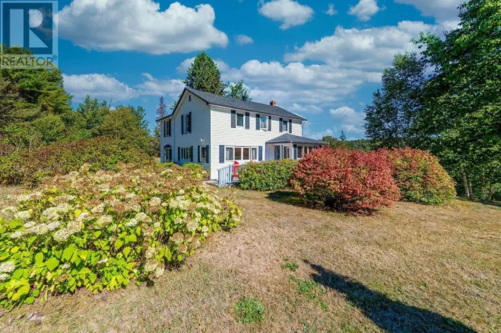 9723 Highway 215, Walton