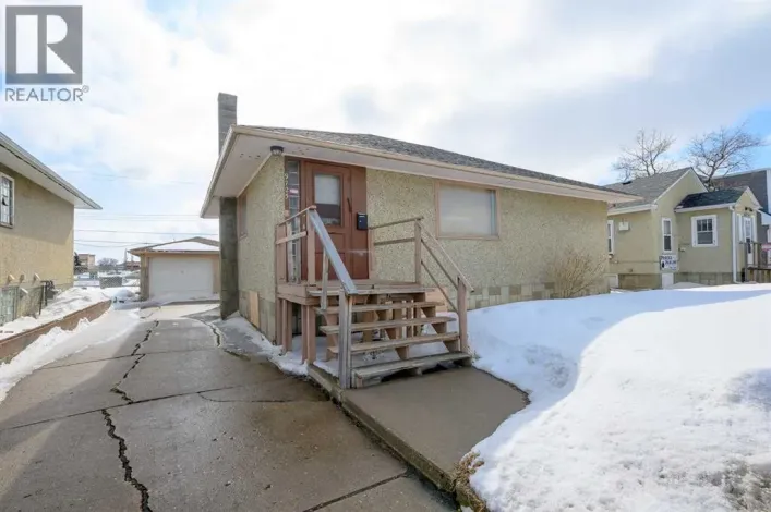 9725 100 Avenue, Grande Prairie