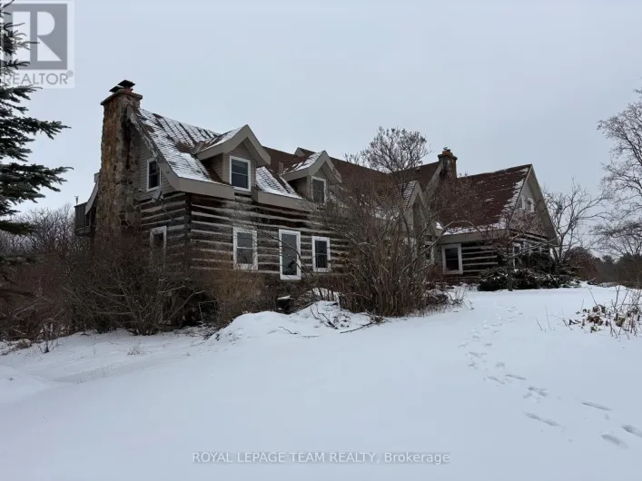 9741 CANOE LAKE ROAD, Frontenac