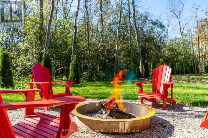 9746 BEACHWOOD ROAD, Collingwood