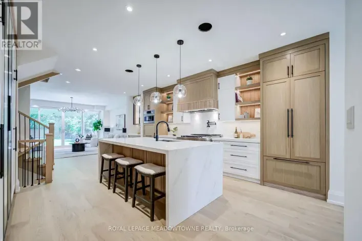 975 FILMANDALE ROAD, Burlington