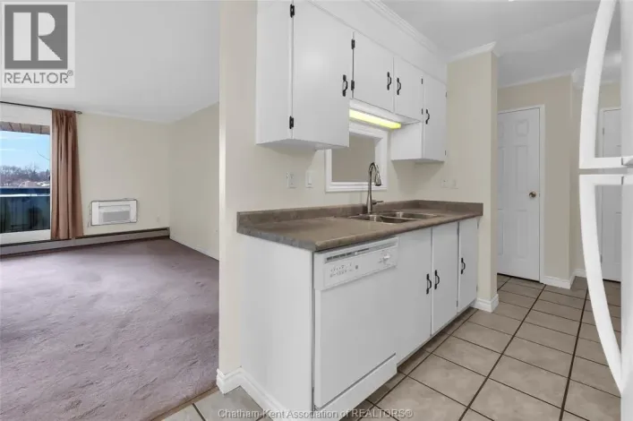 975 Grand AVENUE West Unit# 304, Chatham