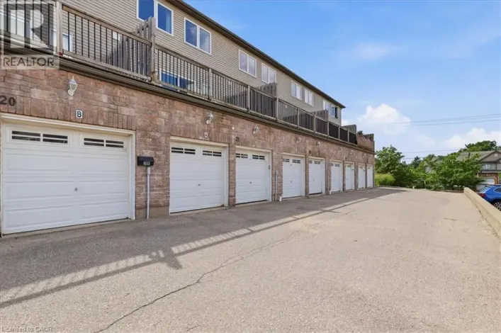 975 STRASBURG Road Unit# 21B, Kitchener