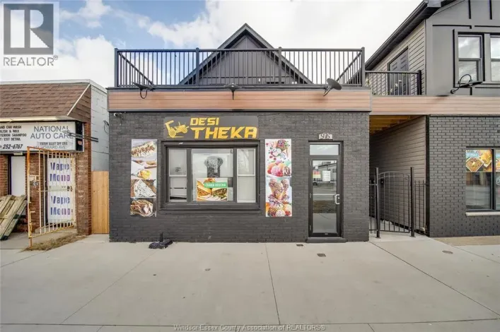 976 HOWARD AVENUE, Windsor