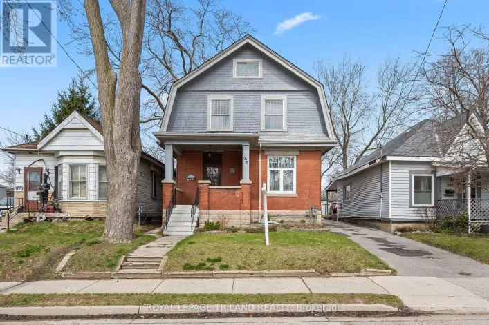 978 HACKETT STREET, London East