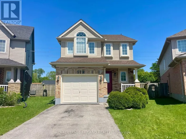 979 CROSSCREEK COURT, London East