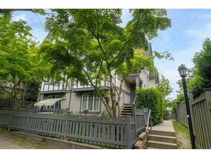98 20038 70 AVENUE, Langley