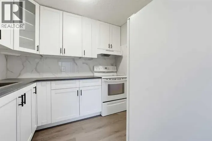 98, 2519 38 Street NE, Calgary