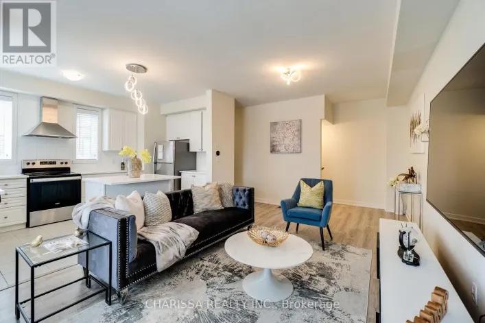 98 - 590 NORTH SERVICE ROAD, Hamilton