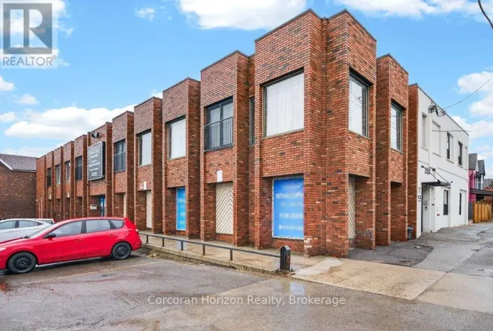98 BARTON STREET E, Hamilton