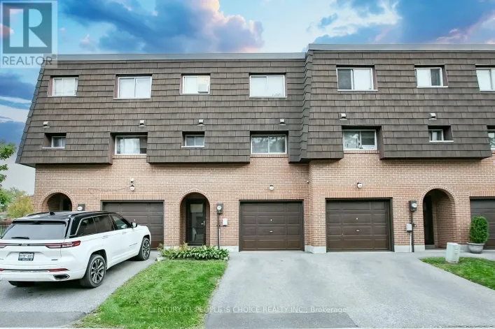 Row / Townhouse for sale: 98 DARRAS COURT, Brampton
