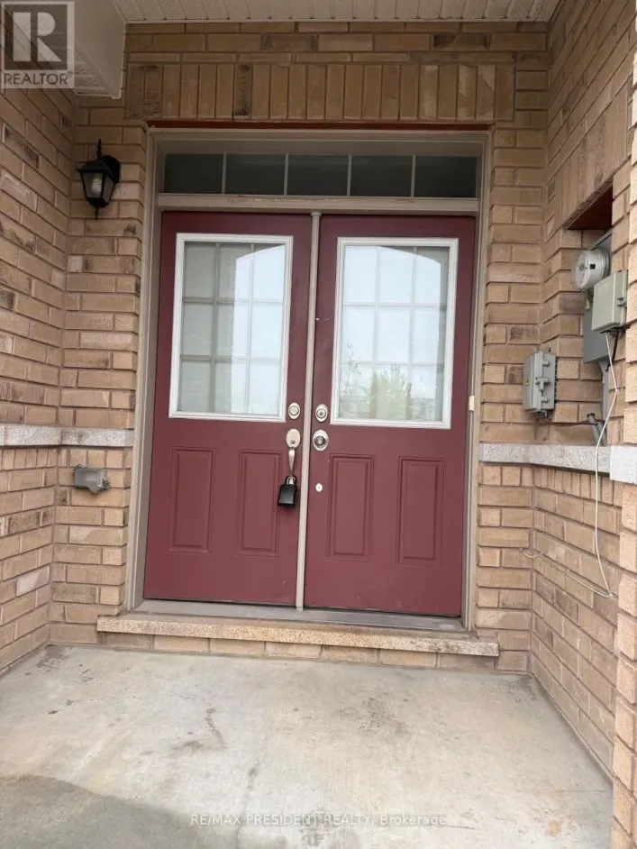 98 DAVENFIELD CIRCLE, Brampton