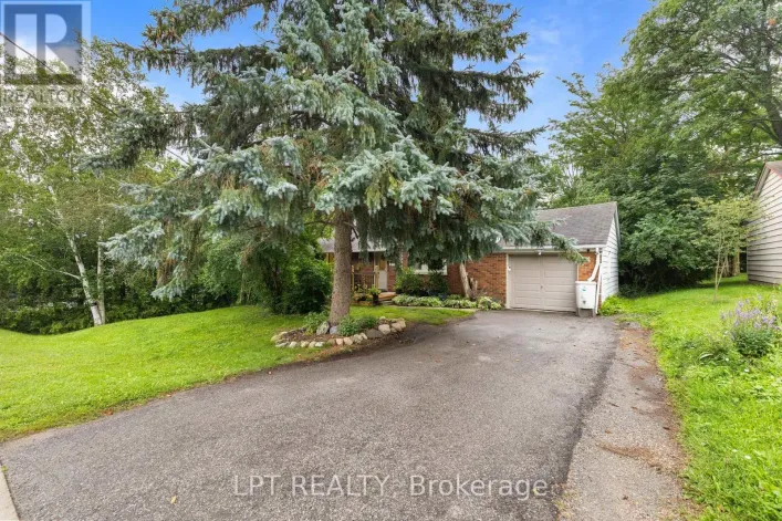 98 DON MOR DRIVE, Newmarket