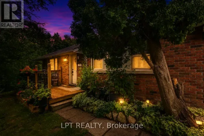 98 DON MOR DRIVE, Newmarket