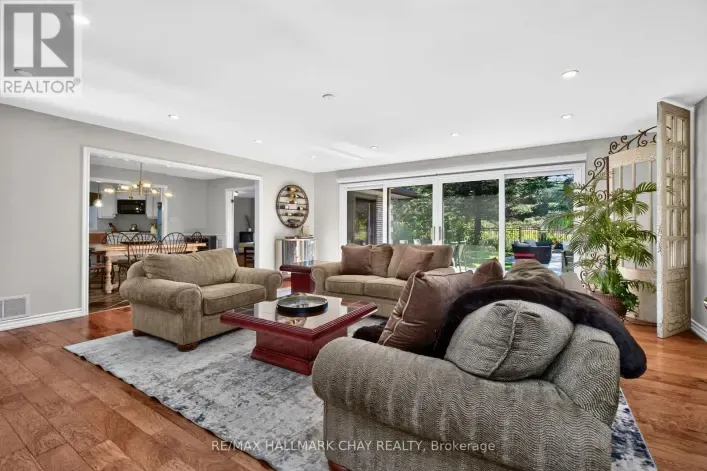 98 IDLEWOOD DRIVE, Springwater